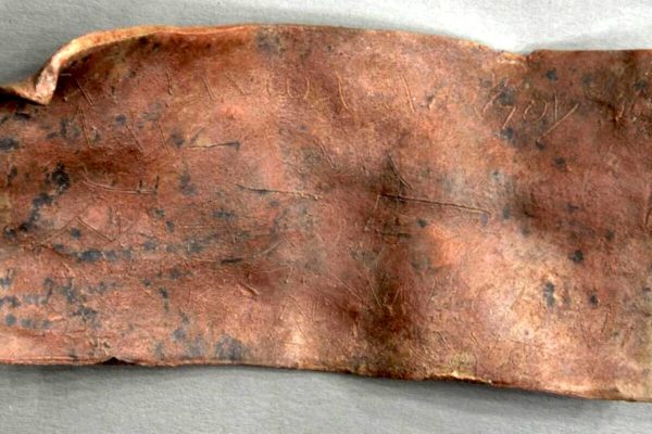 Archaeologists decipher “magic” Roman tablet with a spell to plot enemies