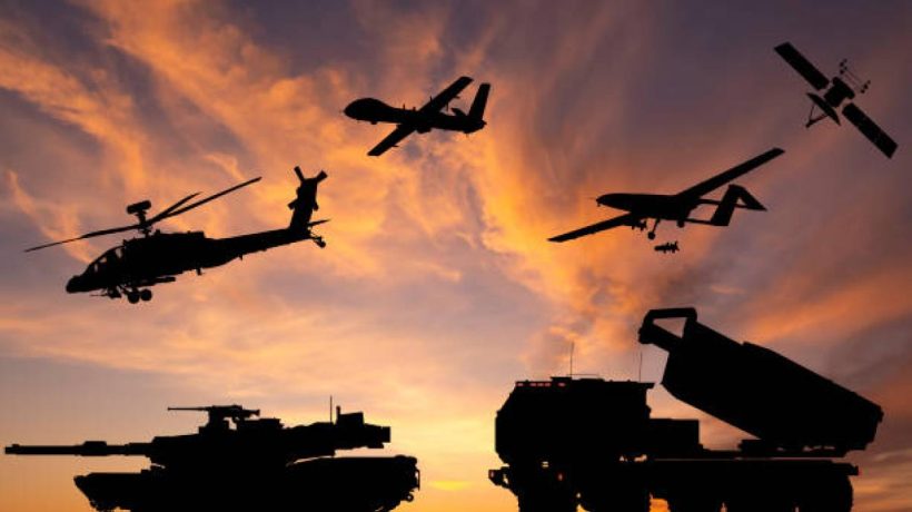 The US responds to Iran with military attacks after the downing of a helicopter: Trump promises retaliation and increases tension in the Middle East