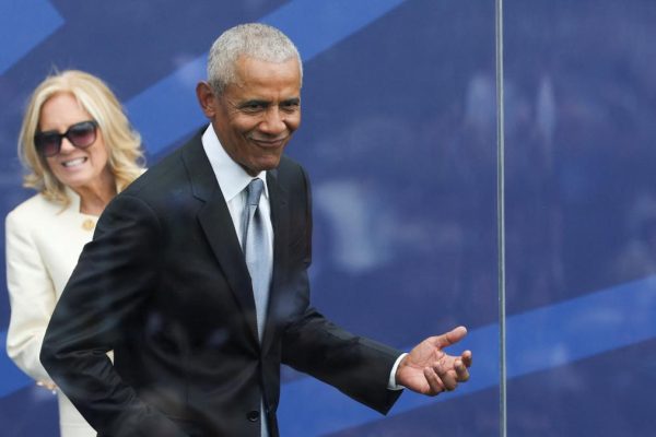 Find the differences with Trump: Obama's call for democracy when inaugurating his presidential center