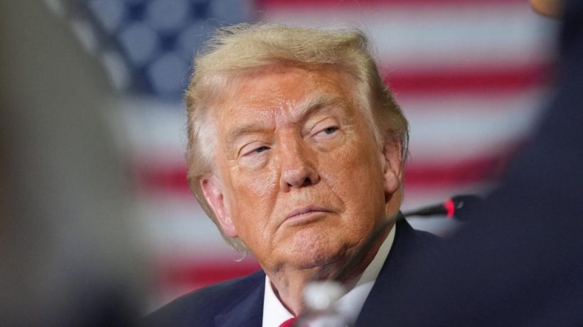 Trump says Iran has taken "too long" to negotiate and "they will have to pay": it threatens civilian infrastructure