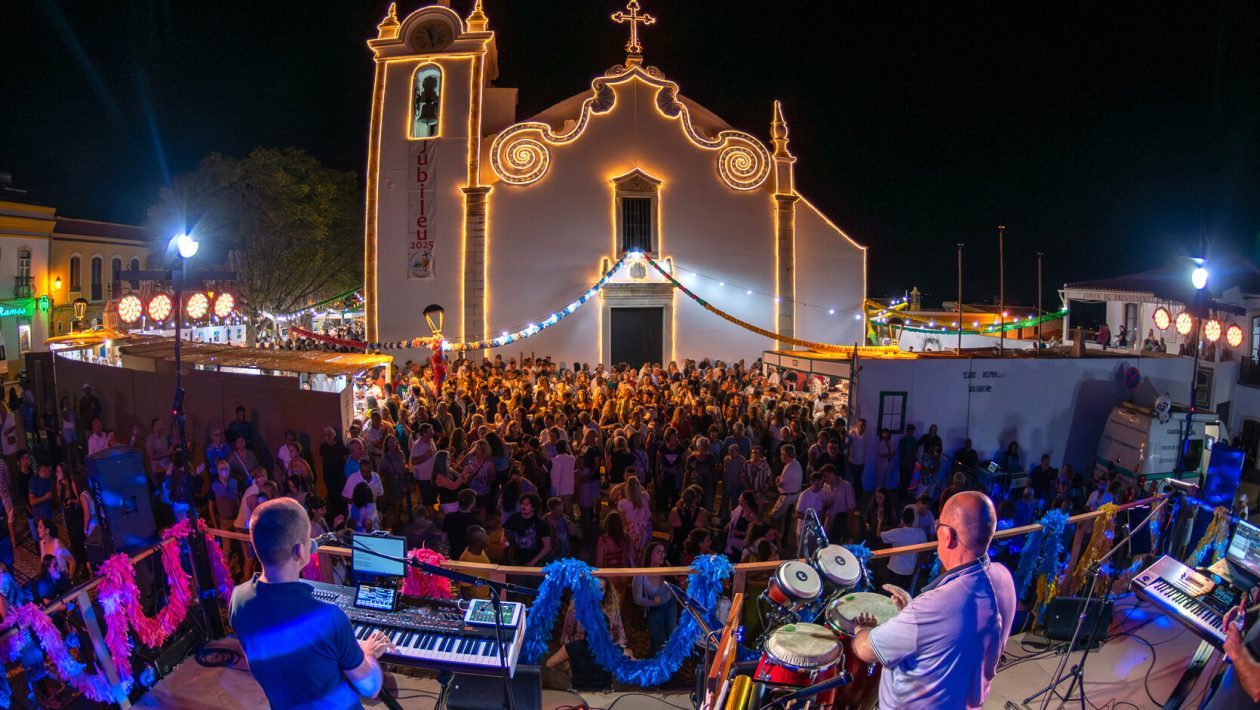 Popular music and snacks liven up Popular Festivals in Boliqueime