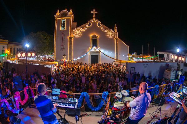 Popular music and snacks liven up Popular Festivals in Boliqueime
