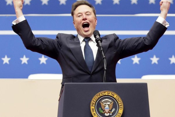Elon Musk will become the first billionaire in history this Friday: he will accumulate more wealth than 46% of the world's population