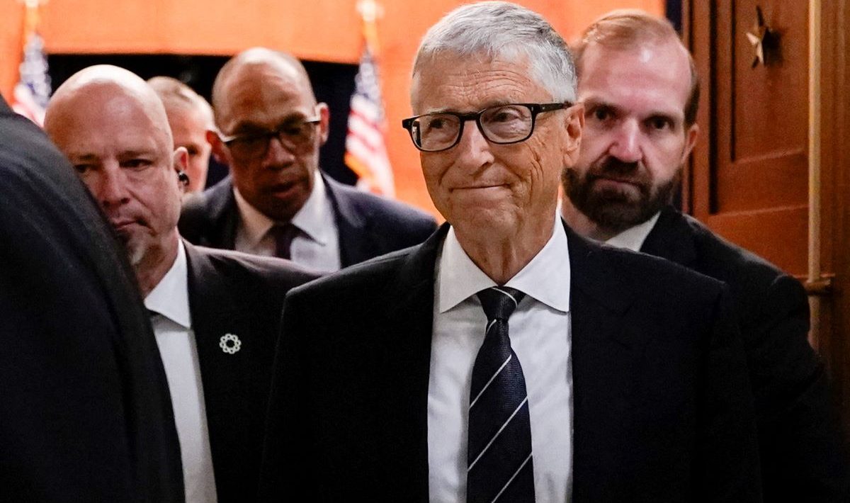 Bill Gates: The extramarital affairs and indirect threats of revelations from Epstein