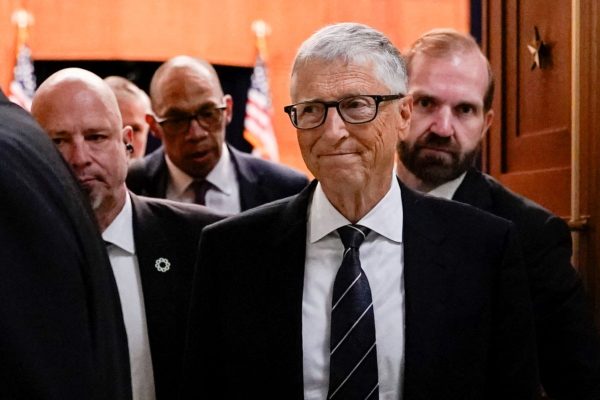 Bill Gates: The extramarital affairs and indirect threats of revelations from Epstein