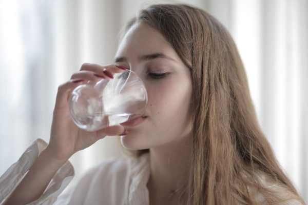 Hot weather and hydration This simple home-made drink will save you on hot days. Works better than cold water