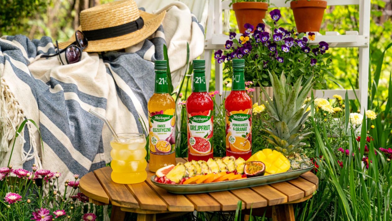 Good taste zone Three new flavors for summer - one way for more refreshment. Seasonal variants of Herbapol syrups