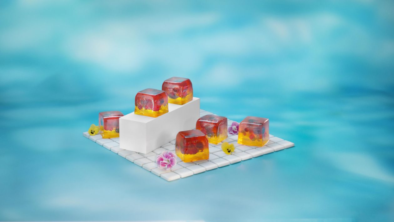 Taste zone Summer tastes like jelly - the WINIARY brand invites you to the world of colorful desserts and Iced Jelly Tea!