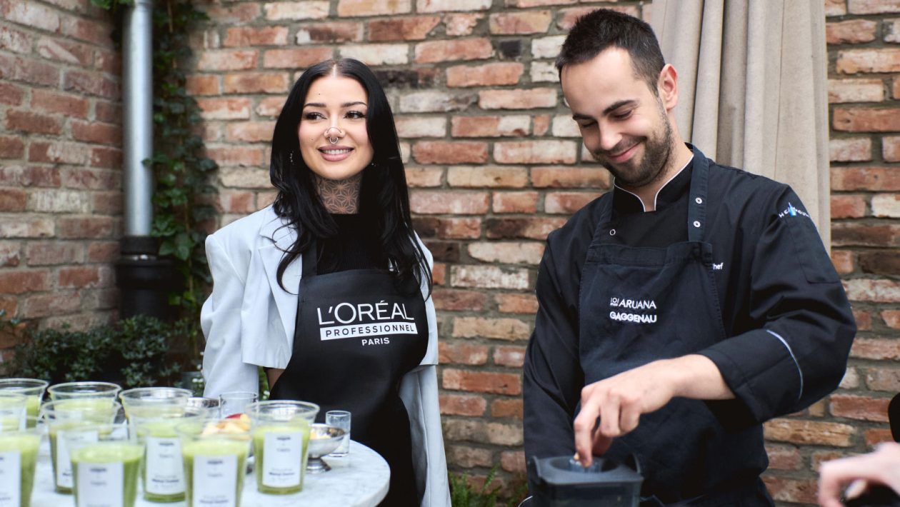 Smoothie by Marcysia from June 16 at Toast. L'Oréal Professionnel invites you to a summer experience inspired by the world of beauty