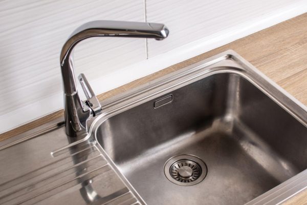 Home tips A simple way to deal with a clogged sink. This cheap salt trick will replace the plumber