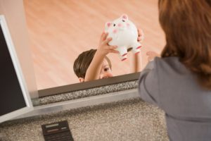 Family finances How to save for your child's future with a small budget? Get to know simple and safe financial instruments