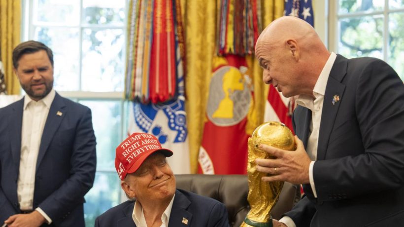 A political scientist and former soccer player charges against Trump's World Cup: "He has used sport for his political benefit more than any recent president"