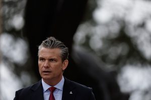 Χέγκσεθ για μεταναστευτικό: «Η Ευρώπη δέχεται εισβολή επικίνδυνων ιδεολογιών»