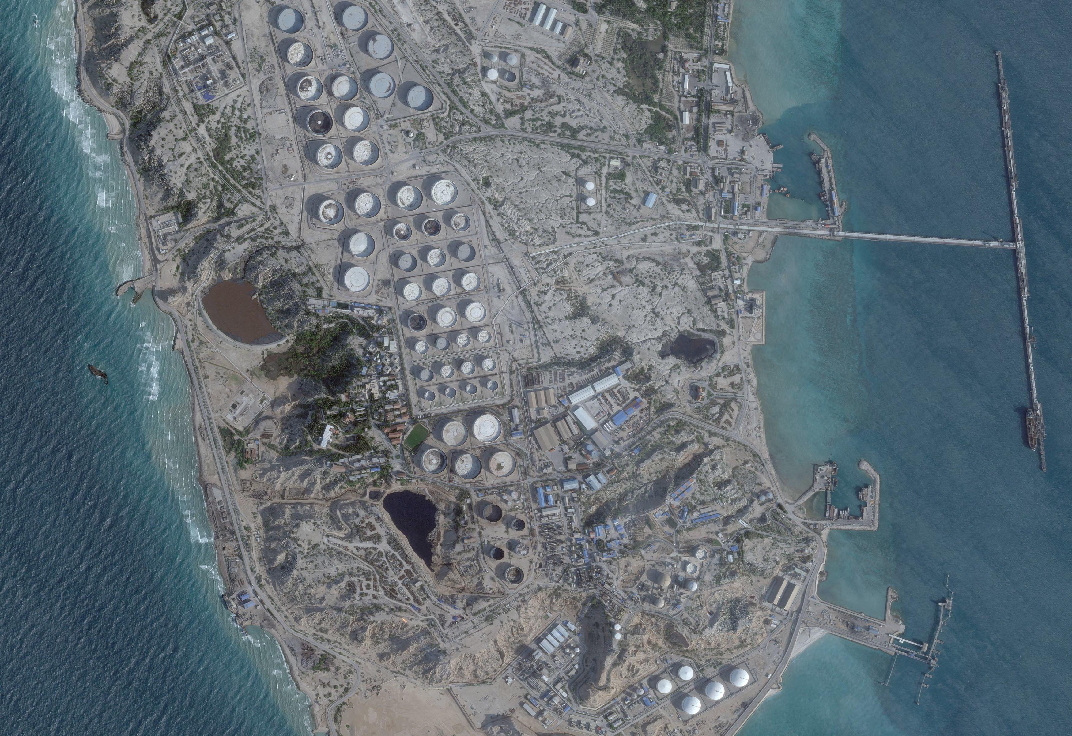 Historic turning point: Tehran opens its nuclear plants - Strait of Hormuz blockade lifted