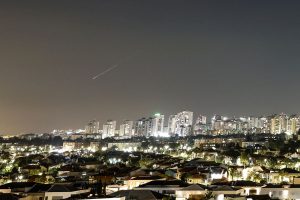 Crucial hours in the Middle East: With the hand on the trigger Iran, Israel - Trump's role