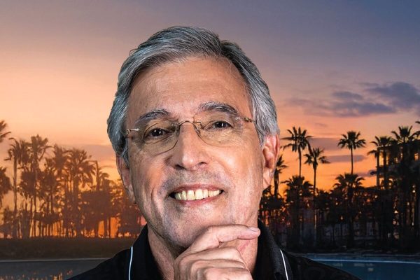 Ivan Lins celebrates 80 years with a seaside show in Albufeira