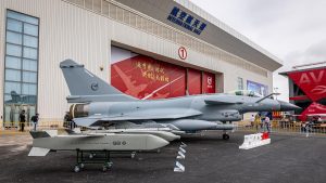 9 to 0 and a mystery: the Chinese fighter that would have beaten a Eurofighter whose radar, on paper, should have seen it first