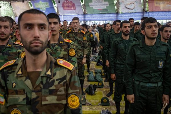 Direct line between the Revolutionary Guard of Iran and the US: an unusual and historic effect