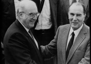 Gauche caviar: Leftists who love caviar – From Andreas Papandreou to French bankers