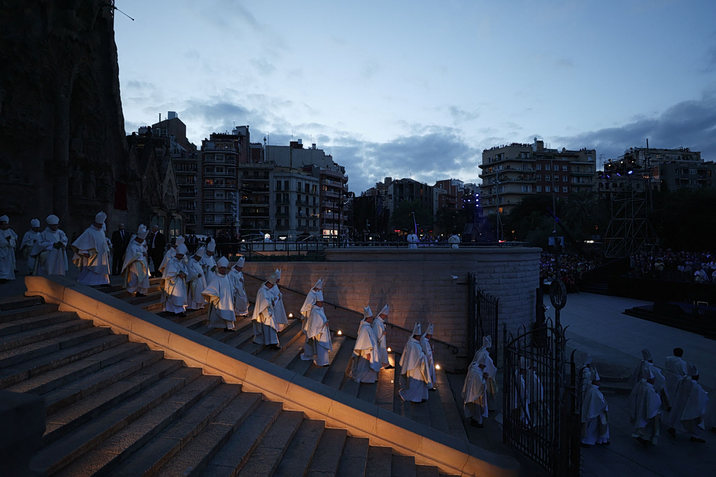Pope Leo: Historic moments at the iconic Sagrada Familia - See images