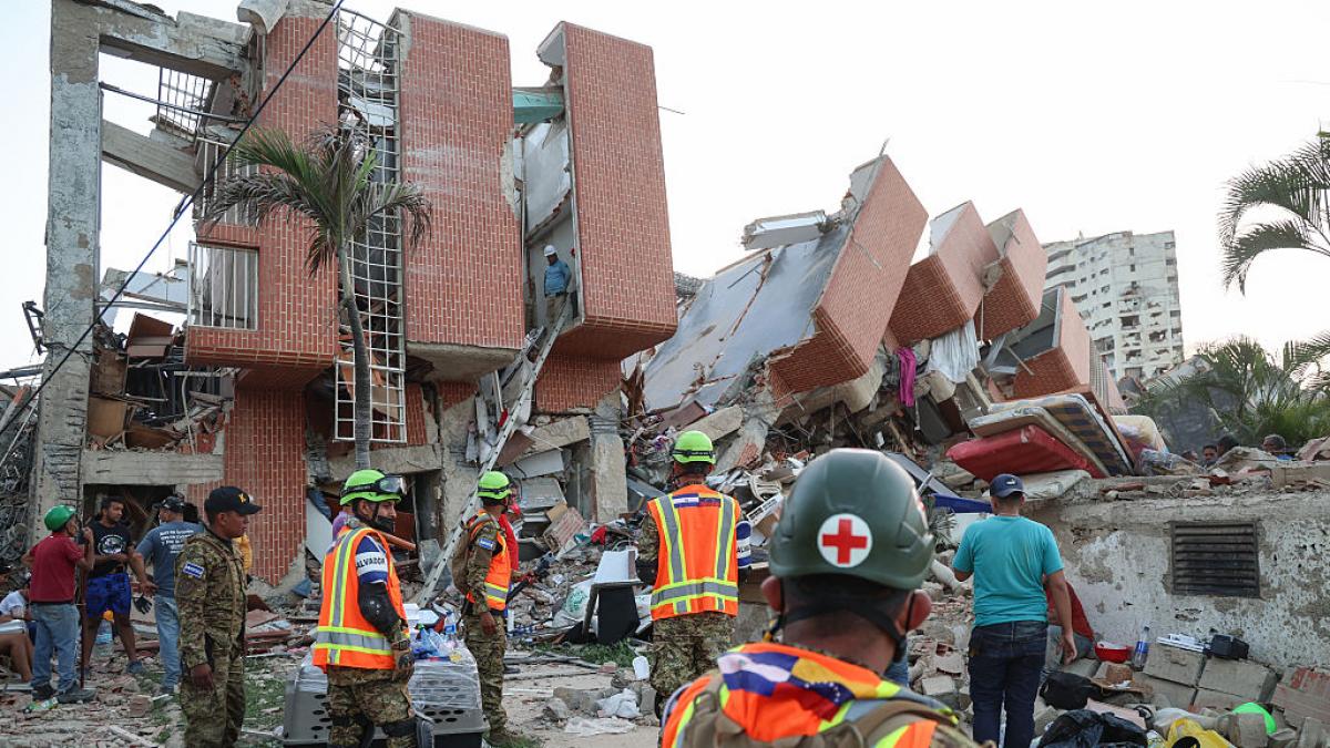 The number of Spaniards killed in the Venezuela earthquake rises to 18 and there are 144 missing