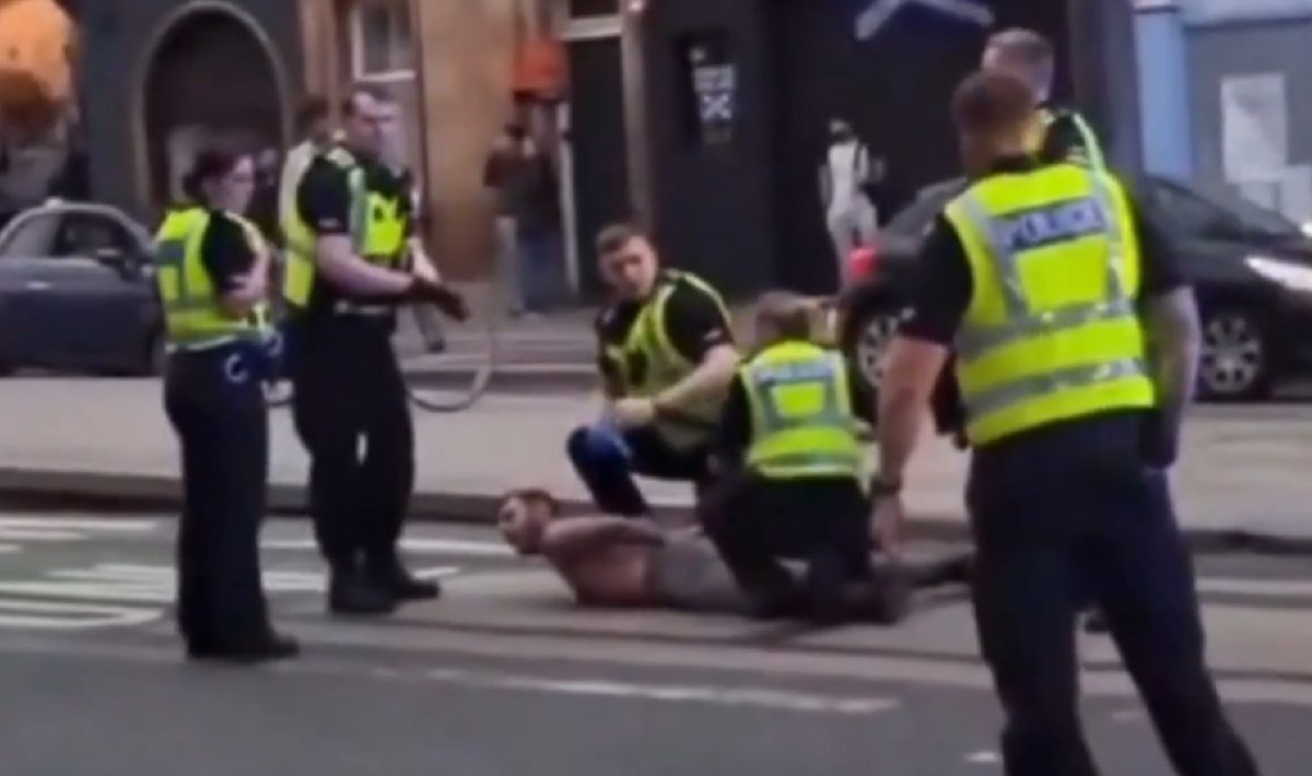 Alert in Scotland: 5 injured in an ax attack on a mosque