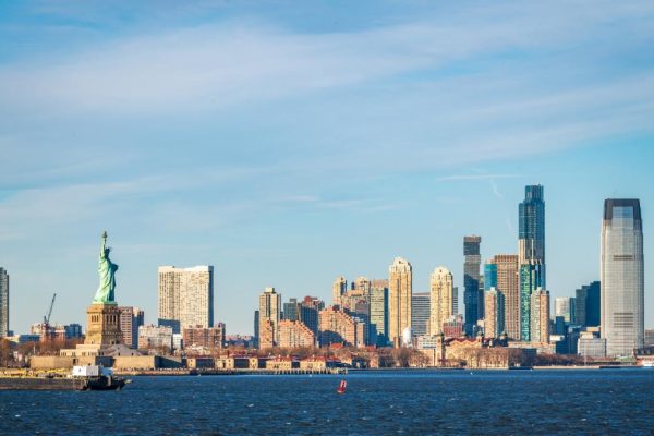 New York freezes the rent of almost a million homes in Mamdani's first major measure