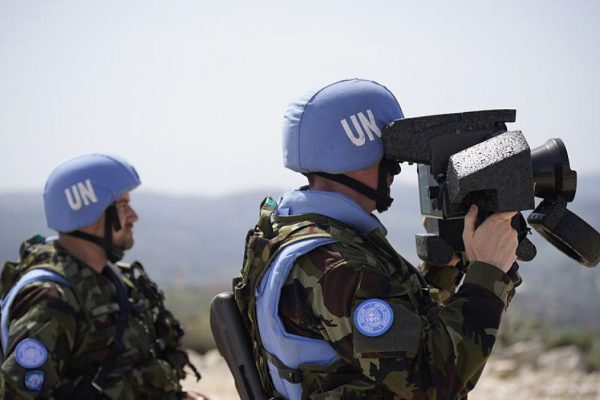 A Serbian blue helmet is killed and two Spaniards are injured by mortar fire in Lebanon