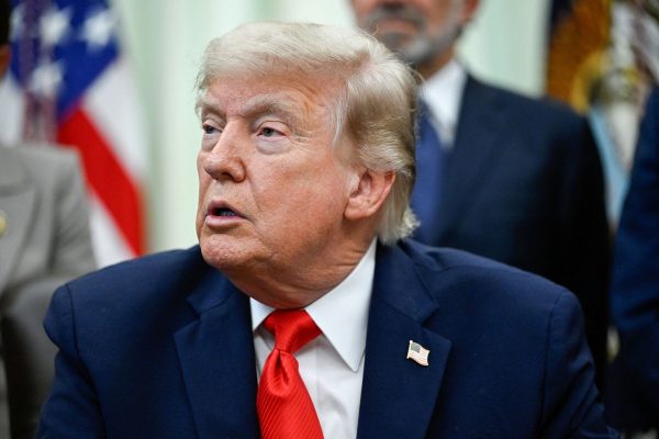 Trump: "The deal will be signed on Sunday" - Iran questions the choice of date