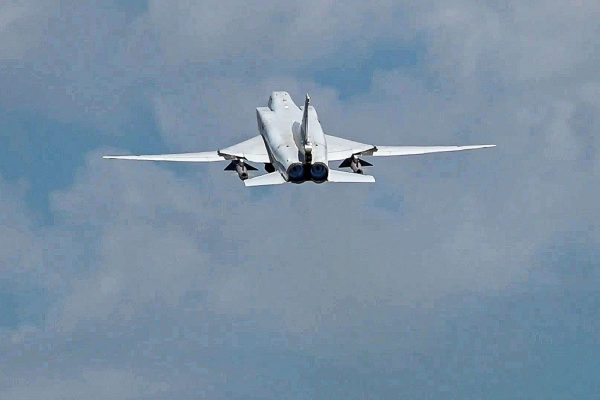 Russian strategic bomber crashes in Siberia - Crew safe