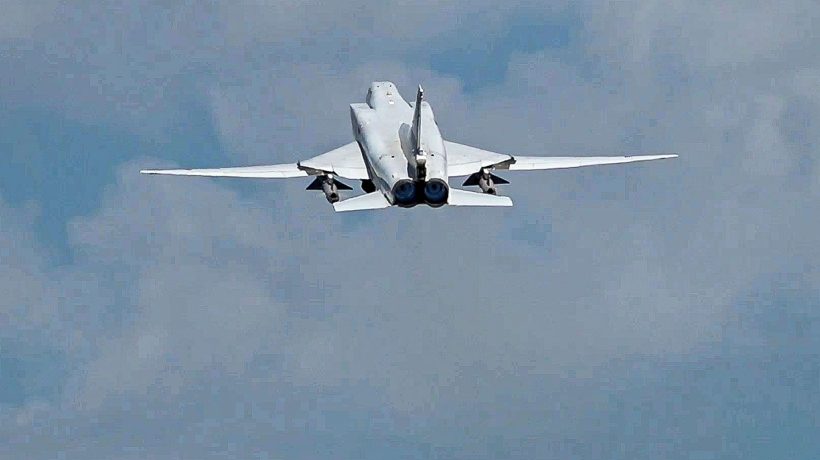 Russian strategic bomber crashes in Siberia - Crew safe