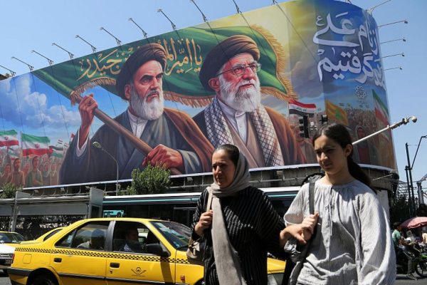 Return to the bombs or move towards an agreement? Trump's crossroads in Iran