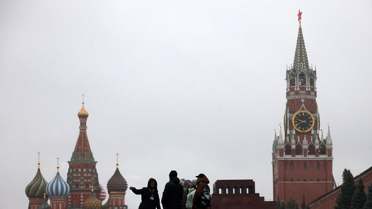 Moscow returns to cash and paper maps with internet blackouts ordered by the Russian secret services: "We live as if we were in the Stone Age"