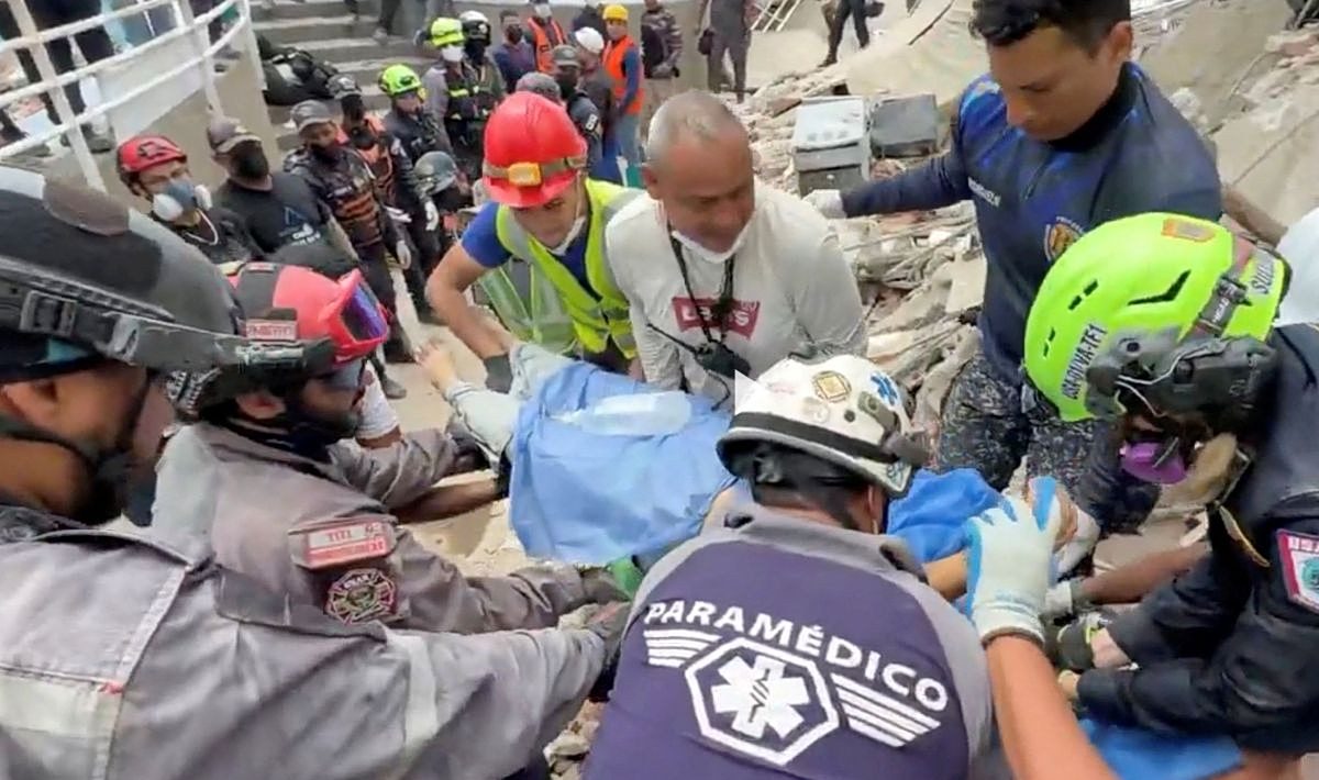 Venezuela: Stayed alive under the debris 106 hours