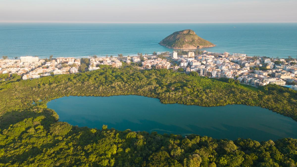 Two helicopters collide in Rio de Janeiro: at least six people have lost their lives
