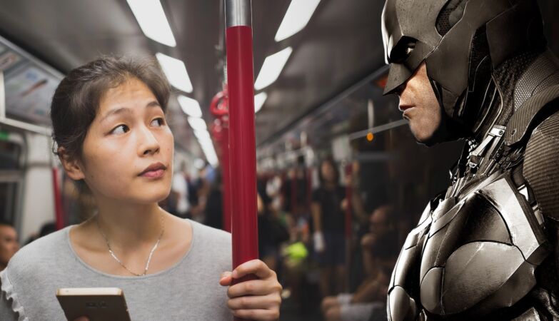 Real-life “Batman” ties burglary suspects to poles. Mexican police investigate