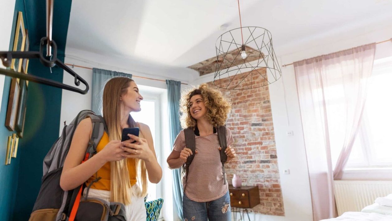 ANDA Discover Portugal: There are ten thousand free travel vouchers (with accommodation) for young people