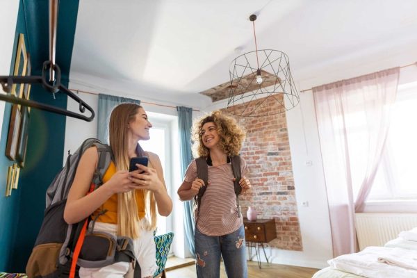 ANDA Discover Portugal: There are ten thousand free travel vouchers (with accommodation) for young people