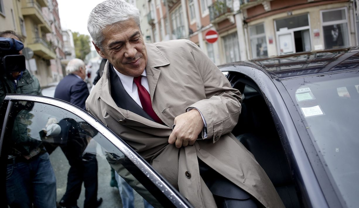 Sócrates did not sue the State for money and “lost 300 thousand euros” per year. And Ventura is an “outlaw”