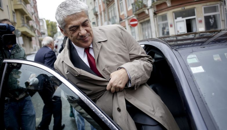 Sócrates did not sue the State for money and “lost 300 thousand euros” per year. And Ventura is an “outlaw”