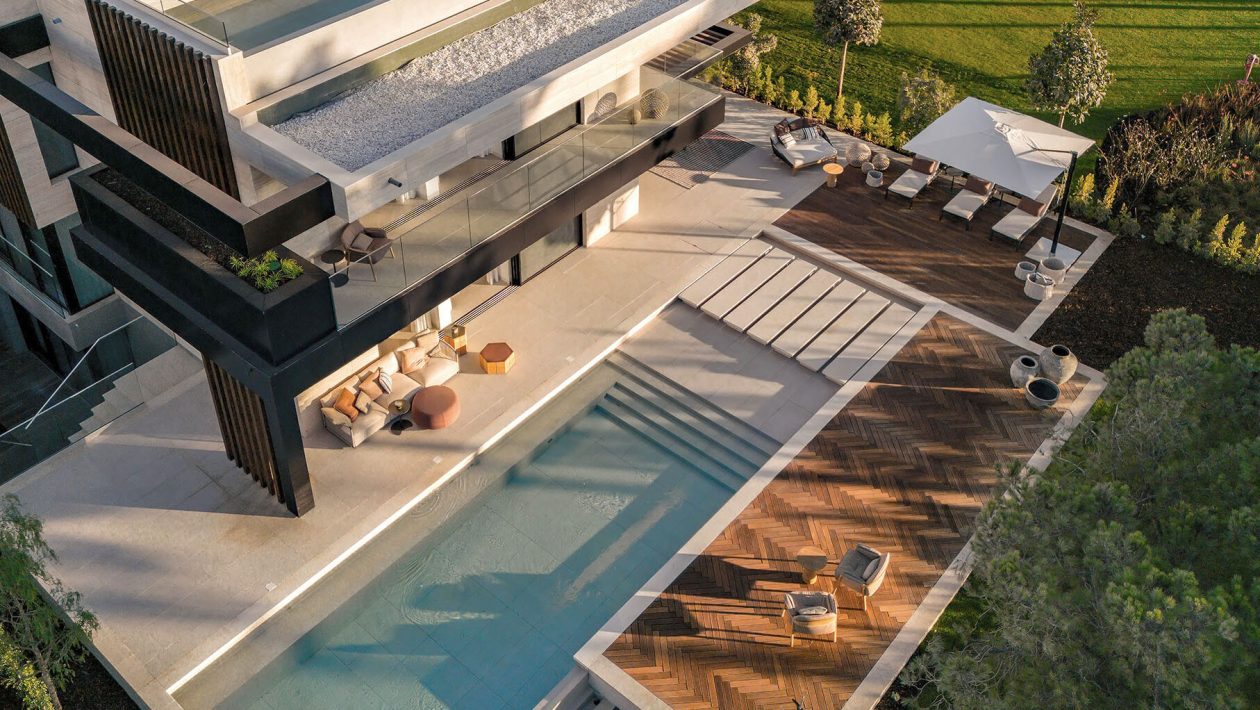 Algarve leads demand for second homes in Portugal