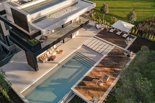Algarve leads demand for second homes in Portugal