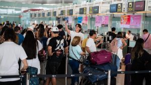 Airports and airlines ask to be able to suspend the EU's digitalized border control in the face of the collapse it generates